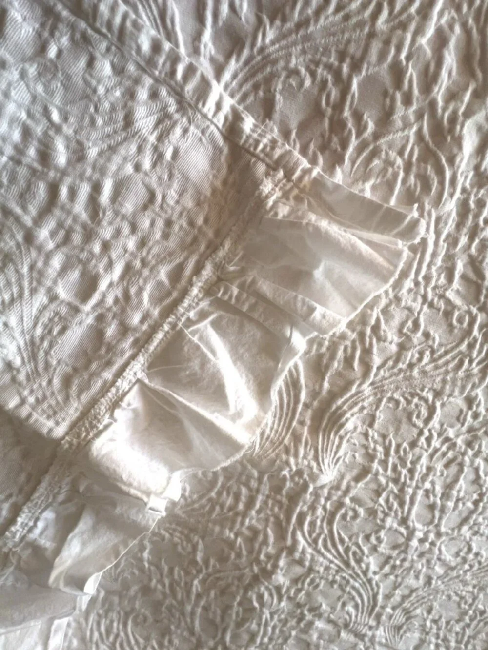 Shabby Chic MATELASSE Shower Curtain White 100% Cotton Ruffle 70” x 64